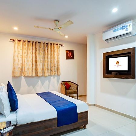 Hotel Chanakya Inn Új-Delhi Kültér fotó