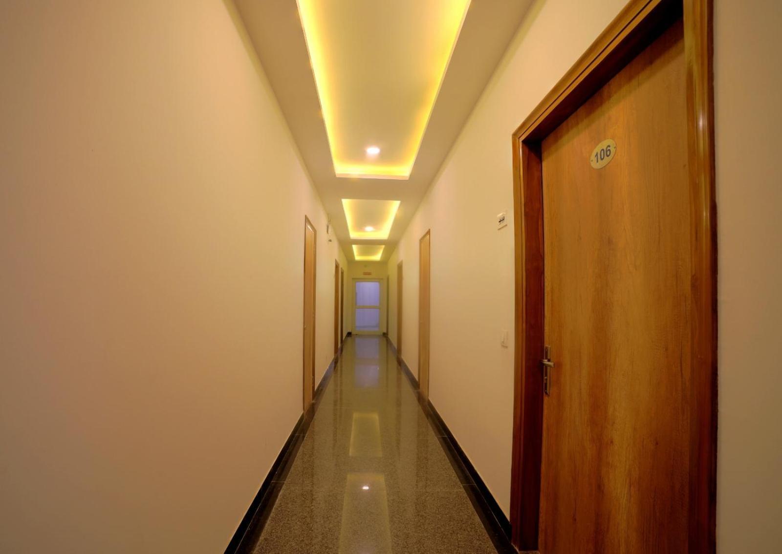 Hotel Chanakya Inn Új-Delhi Kültér fotó