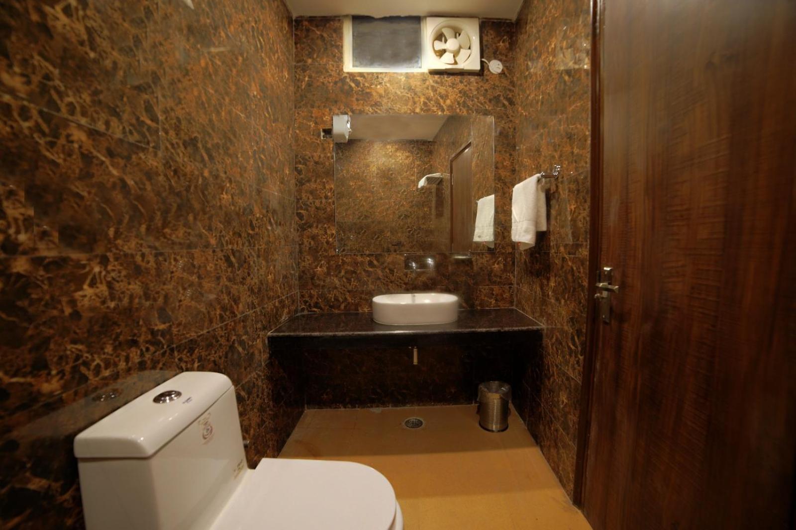 Hotel Chanakya Inn Új-Delhi Kültér fotó