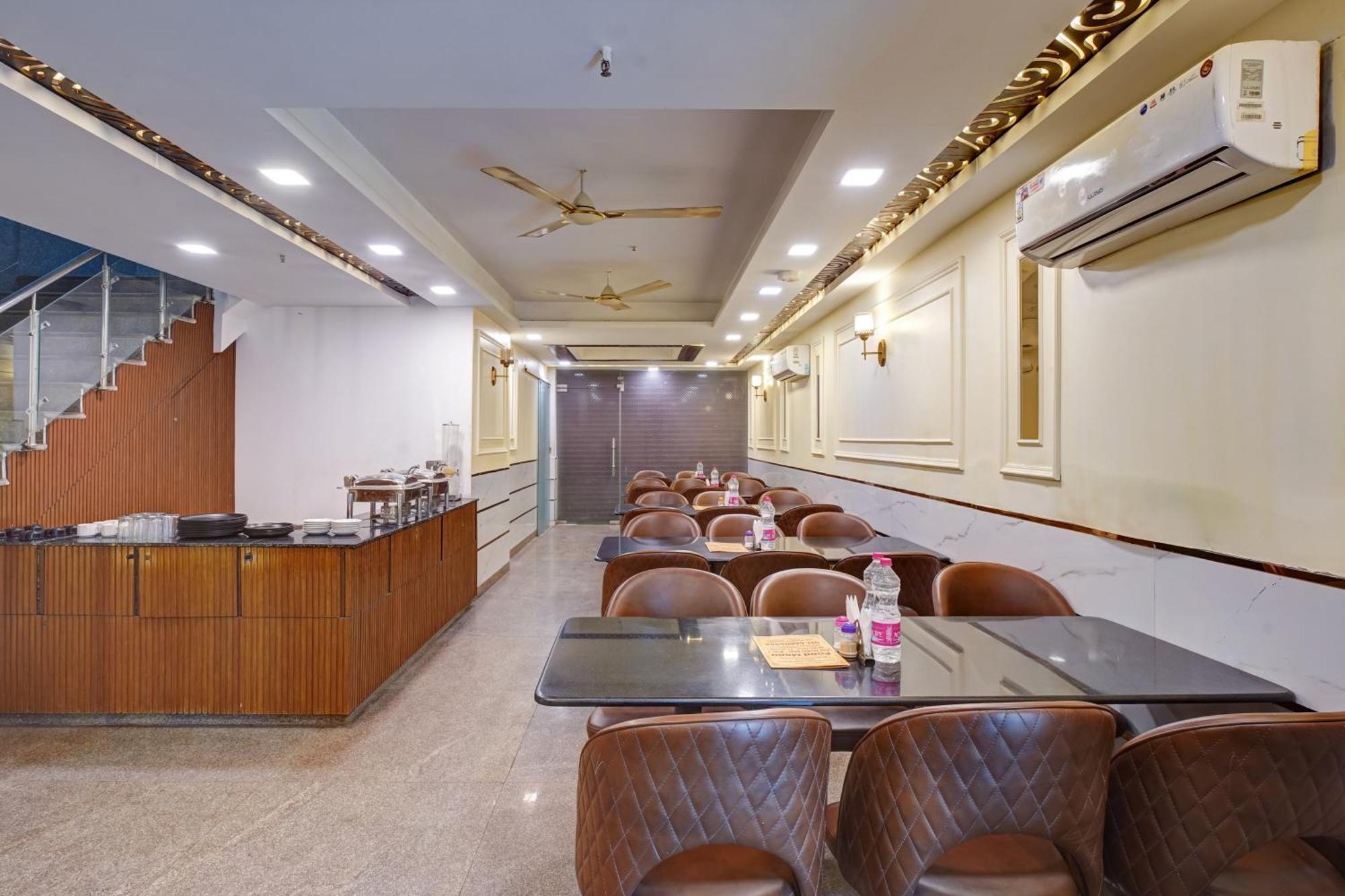 Hotel Chanakya Inn Új-Delhi Kültér fotó