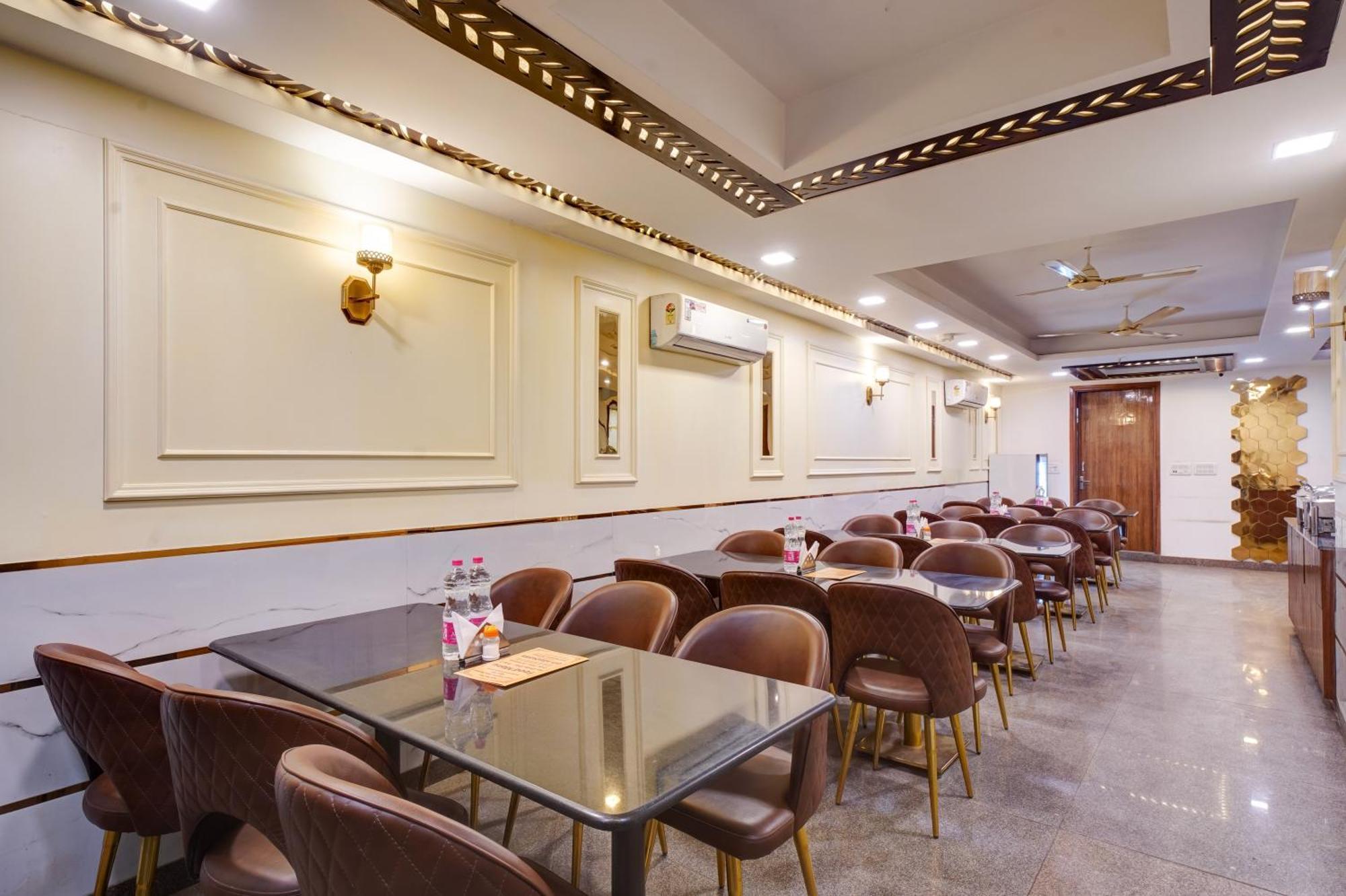 Hotel Chanakya Inn Új-Delhi Kültér fotó